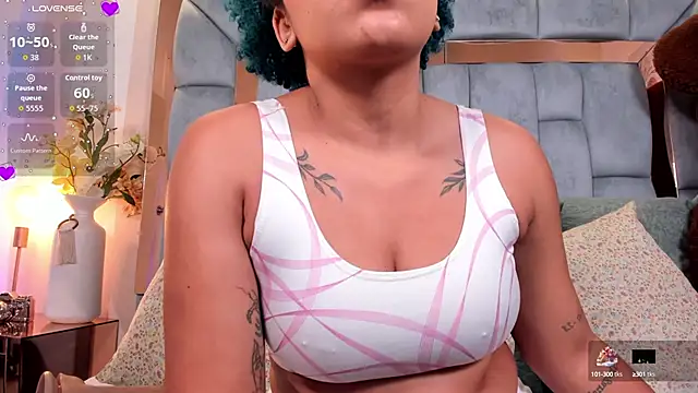 momo ayasse online show from September 28, 2025, 12:56 pm