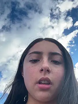 Dulce 1408 online show from November 17, 2025, 9:19 pm