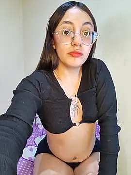 Snapshot of StefaniaFoxx_ chatting on April 28, 2026, 6:40 am StefaniaFoxx online show from April 28, 2026, 6:40 am