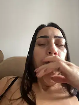 Snapshot of lucioliveira chatting on April 1, 2026, 1:52 pm lucioliveira online show from April 1, 2026, 1:52 pm