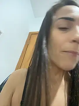 lucioliveira online show from February 24, 2026, 1:17 am