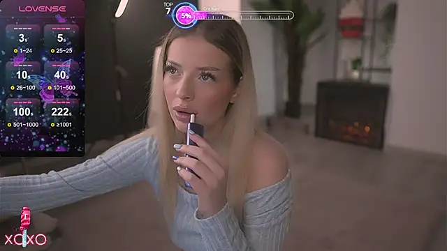 Snapshot of SerenaNoir chatting on March 19, 2026, 10:54 pm SerenaNoir online show from March 19, 2026, 10:54 pm