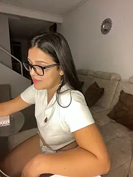 lunita sweet5 online show from October 11, 2025, 2:01 am