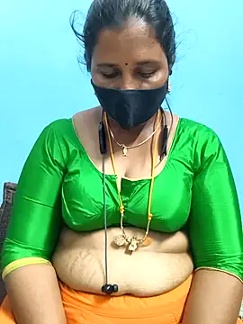 Snapshot of Tamil_Sweety chatting on November 24, 2025, 7:36 pm Tamil Sweety online show from November 24, 2025, 7:36 pm