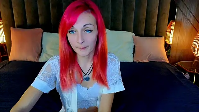 BrandyBloom online show from November 14, 2025, 7:50 pm