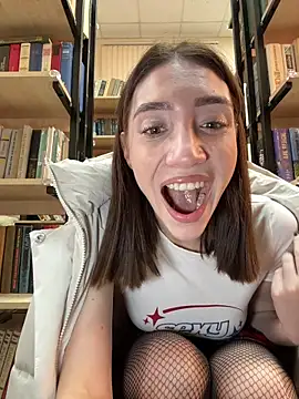 Snapshot of BallerinaCappuccino_ chatting on December 2, 2025, 8:38 am BallerinaCappuccino online show from December 2, 2025, 8:38 am