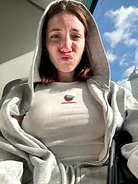 Snapshot of BallerinaCappuccino_ chatting on September 28, 2025, 8:32 am BallerinaCappuccino online show from September 28, 2025, 8:32 am