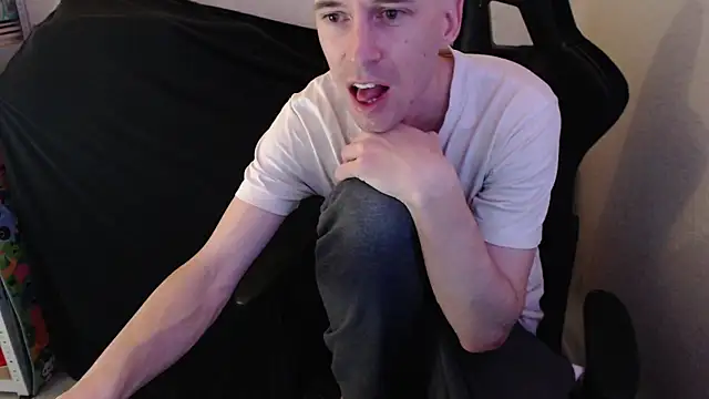 Snapshot of sakiramissy chatting on February 17, 2026, 9:23 pm sakiramissy online show from February 17, 2026, 9:23 pm