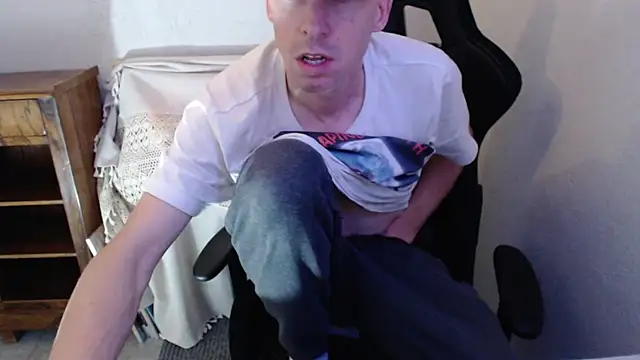 Snapshot of sakiramissy chatting on November 15, 2025, 9:08 pm sakiramissy online show from November 15, 2025, 9:08 pm