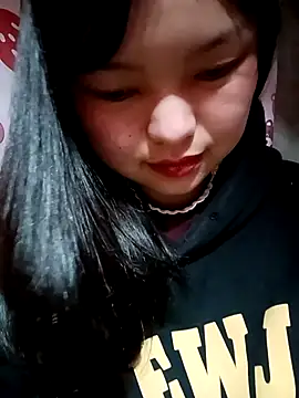 XoiXoi232 online show from March 11, 2026, 10:31 am