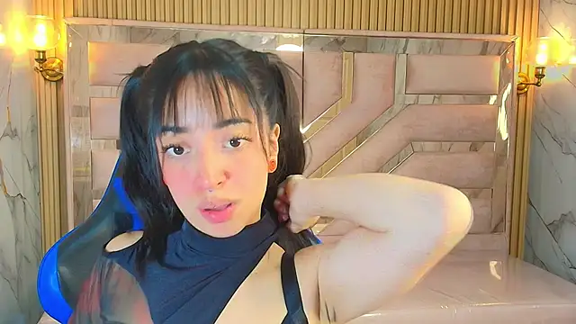 zoe r  online show from October 3, 2025, 3:09 am