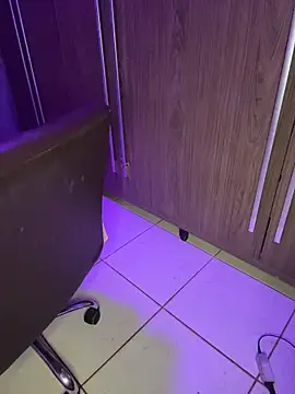 Snapshot of Malika_khalid chatting on September 18, 2025, 1:52 am Malika khalid online show from September 18, 2025, 1:52 am