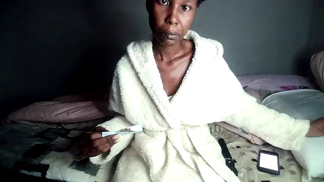 blueyXxX online show from April 19, 2026, 4:46 am