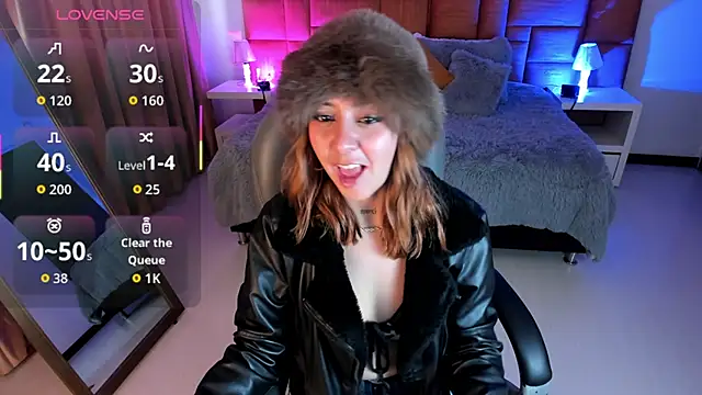 Snapshot of Catti_Brie chatting on October 21, 2025, 11:42 am Catti Brie online show from October 21, 2025, 11:42 am