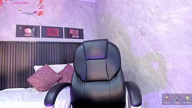 Snapshot of dark__nymph chatting on September 9, 2025, 12:25 pm dark nymph online show from September 9, 2025, 12:25 pm