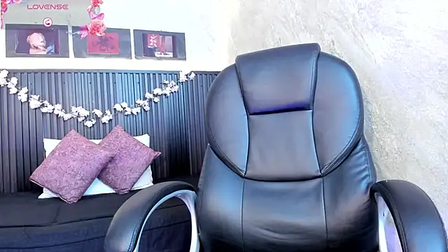 Snapshot of dark__nymph chatting on October 4, 2025, 11:34 am dark nymph online show from October 4, 2025, 11:34 am