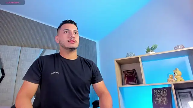 Axel grey  online show from March 31, 2026, 12:29 pm