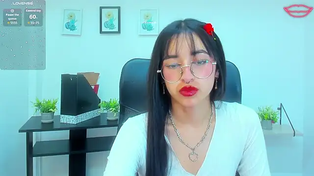 Snapshot of _Amatista_Fire chatting on October 1, 2025, 1:59 pm Amatista Fire online show from October 1, 2025, 1:59 pm