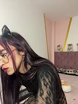  Amatista Fire online show from February 25, 2026, 1:33 pm