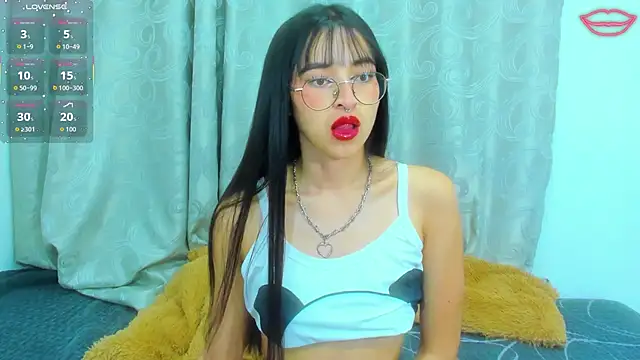 Snapshot of _Amatista_Fire chatting on November 3, 2025, 1:58 pm Amatista Fire online show from November 3, 2025, 1:58 pm