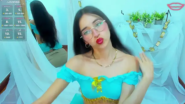 Snapshot of _Amatista_Fire chatting on September 15, 2025, 1:55 pm Amatista Fire online show from September 15, 2025, 1:55 pm