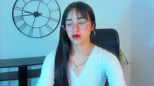 Snapshot of _Amatista_Fire chatting on November 1, 2025, 1:49 pm Amatista Fire online show from November 1, 2025, 1:49 pm