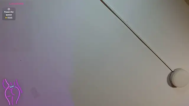 Snapshot of CYRUS_TAY chatting on June 4, 2026, 12:43 pm CYRUS TAY online show from June 4, 2026, 12:43 pm