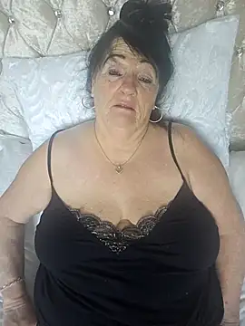 Angeldelightt online show from January 13, 2026, 2:43 pm