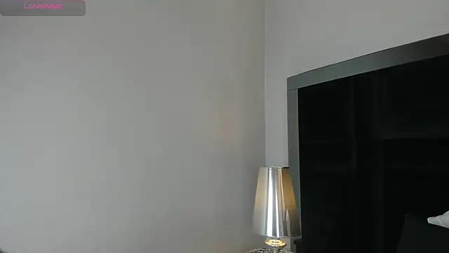 Snapshot of CarolineLee_ chatting on February 28, 2026, 10:42 pm CarolineLee online show from February 28, 2026, 10:42 pm