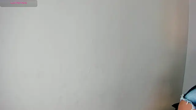 Snapshot of CarolineLee_ chatting on February 20, 2026, 10:44 pm CarolineLee online show from February 20, 2026, 10:44 pm