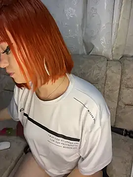 Snapshot of Alysson_LS chatting on December 5, 2025, 3:16 am Alysson LS online show from December 5, 2025, 3:16 am