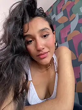 ValentiinaCruz online show from October 10, 2025, 7:58 pm