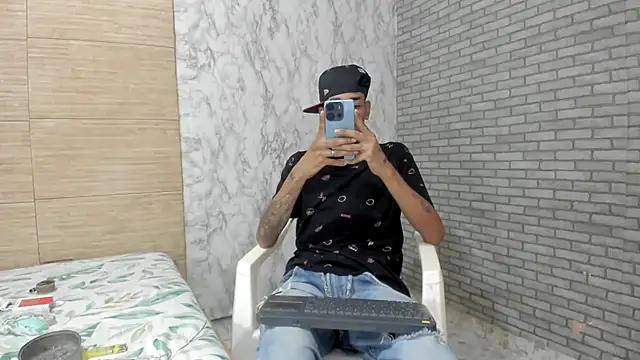 Snapshot of Sexvergon_26 chatting on November 10, 2025, 7:41 pm Sexvergon 26 online show from November 10, 2025, 7:41 pm