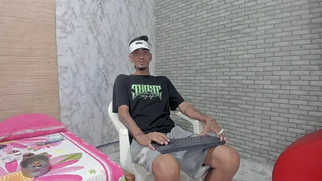 Snapshot of Sexvergon_26 chatting on October 27, 2025, 7:26 pm Sexvergon 26 online show from October 27, 2025, 7:26 pm