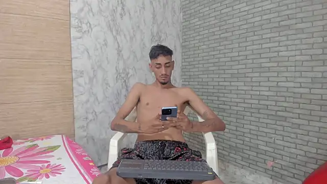 Snapshot of Sexvergon_26 chatting on October 28, 2025, 7:57 pm Sexvergon 26 online show from October 28, 2025, 7:57 pm