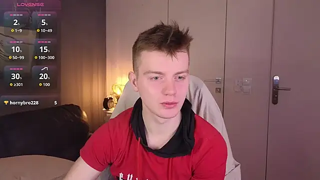 Happydeimos online show from April 15, 2026, 8:53 pm