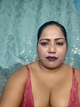 hornypriya696 online show from October 26, 2025, 6:08 pm