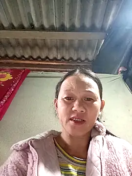 MaiHoa69 online show from October 25, 2025, 12:32 am