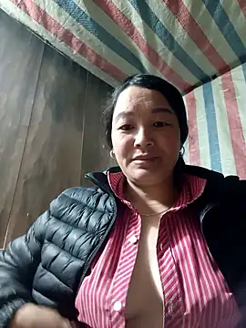 Bliss rose online show from January 16, 2026, 3:43 am