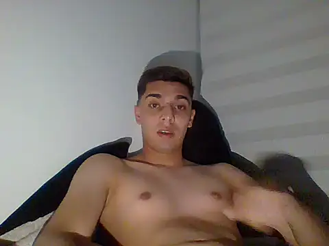 Snapshot of Linkimoli chatting on May 3, 2026, 3:22 am Linkimoli online show from May 3, 2026, 3:22 am