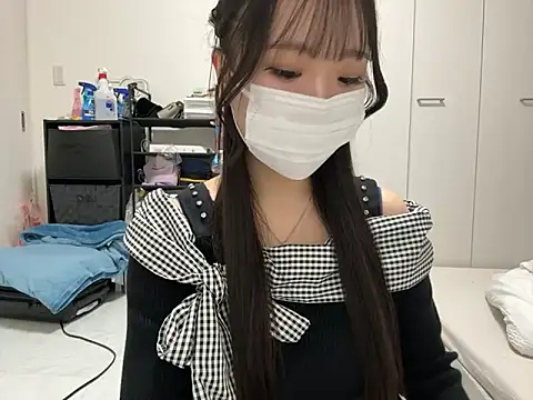 nano-da-u online show from October 4, 2025, 2:40 pm