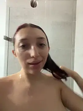 Snapshot of Paulina-Wells chatting on November 28, 2025, 9:59 pm Paulina-Wells online show from November 28, 2025, 9:59 pm