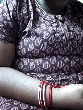 TAMIL ELAKKIYA online show from November 7, 2025, 4:39 am