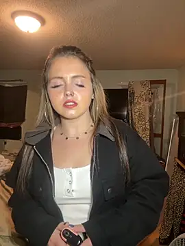 Snapshot of JuicyExxxperience chatting on October 23, 2025, 10:03 am JuicyExxxperience online show from October 23, 2025, 10:03 am