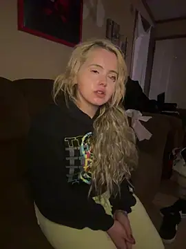 JuicyExxxperience online show from February 26, 2026, 2:50 pm