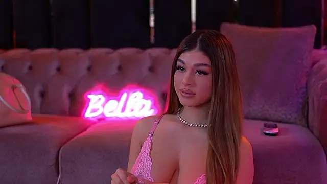 Snapshot of BellaNoirre chatting on February 2, 2026, 6:07 pm BellaNoirre online show from February 2, 2026, 6:07 pm