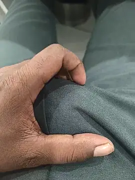 hotboy43339 online show from September 12, 2025, 5:35 pm