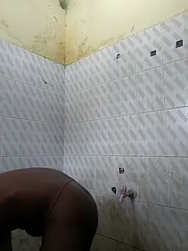 hotboy43339 online show from September 25, 2025, 5:24 am