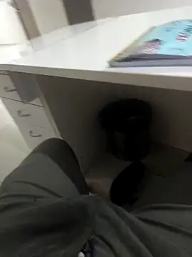 hotboy43339 online show from February 17, 2026, 5:21 pm