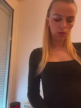 BrumeLove online show from April 15, 2026, 10:32 am